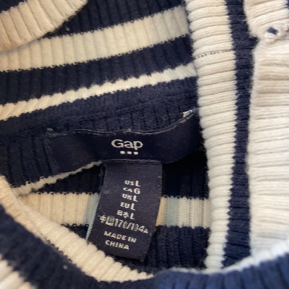 Blue and white striped turtle neck - Picture 2 of 2
